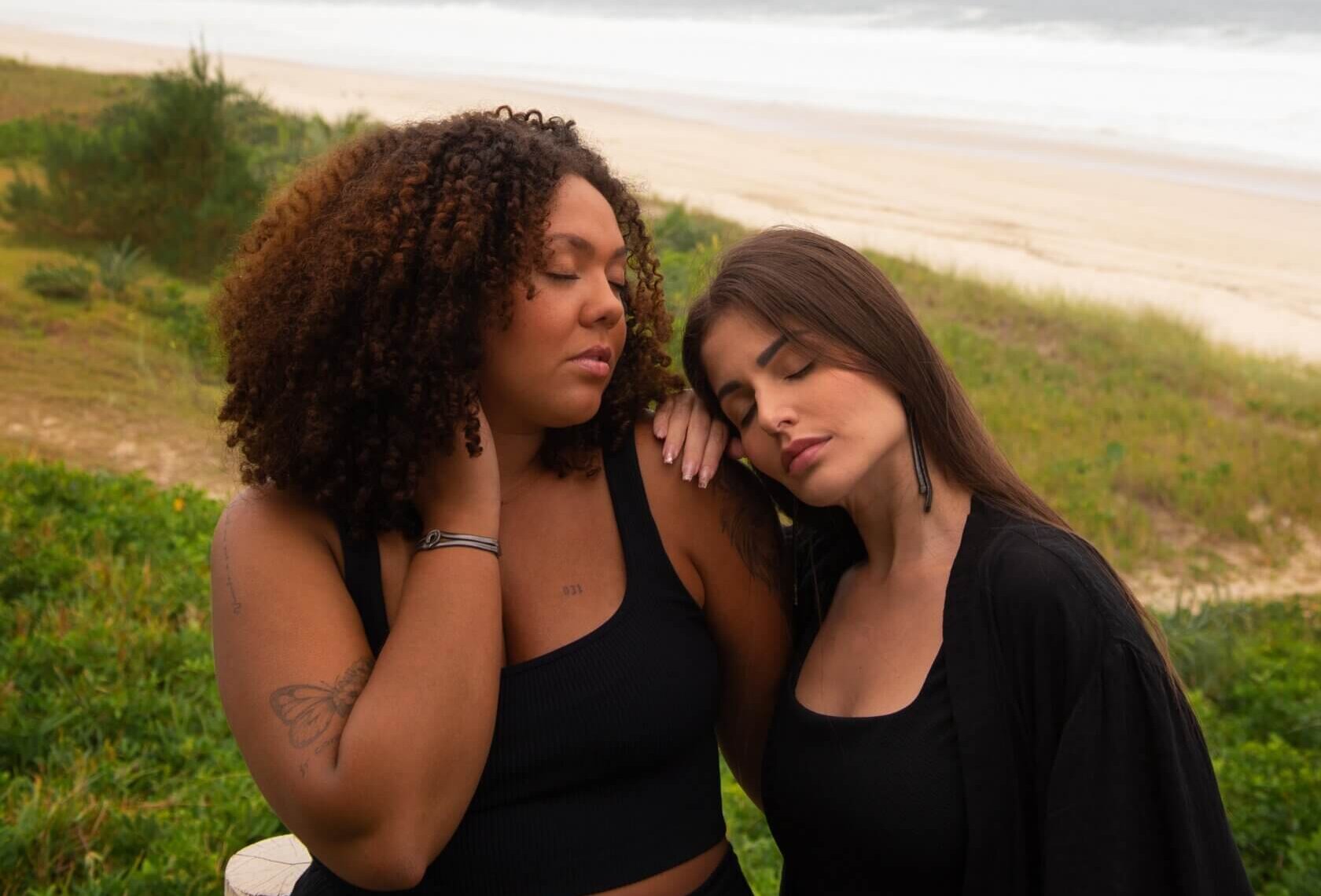 Le combat invisible des femmes queer féminines